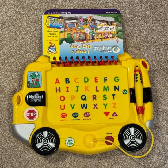 Bundle LeapFrog My First Leap Pad Learning System Backpack 3 Book Cartridge 2004 - Picture 3 of 8